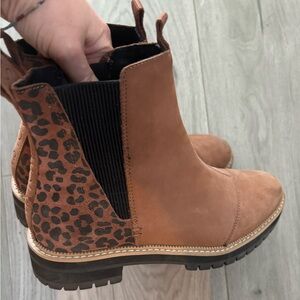 Toms Brown Ankle Boots with Leopard Print